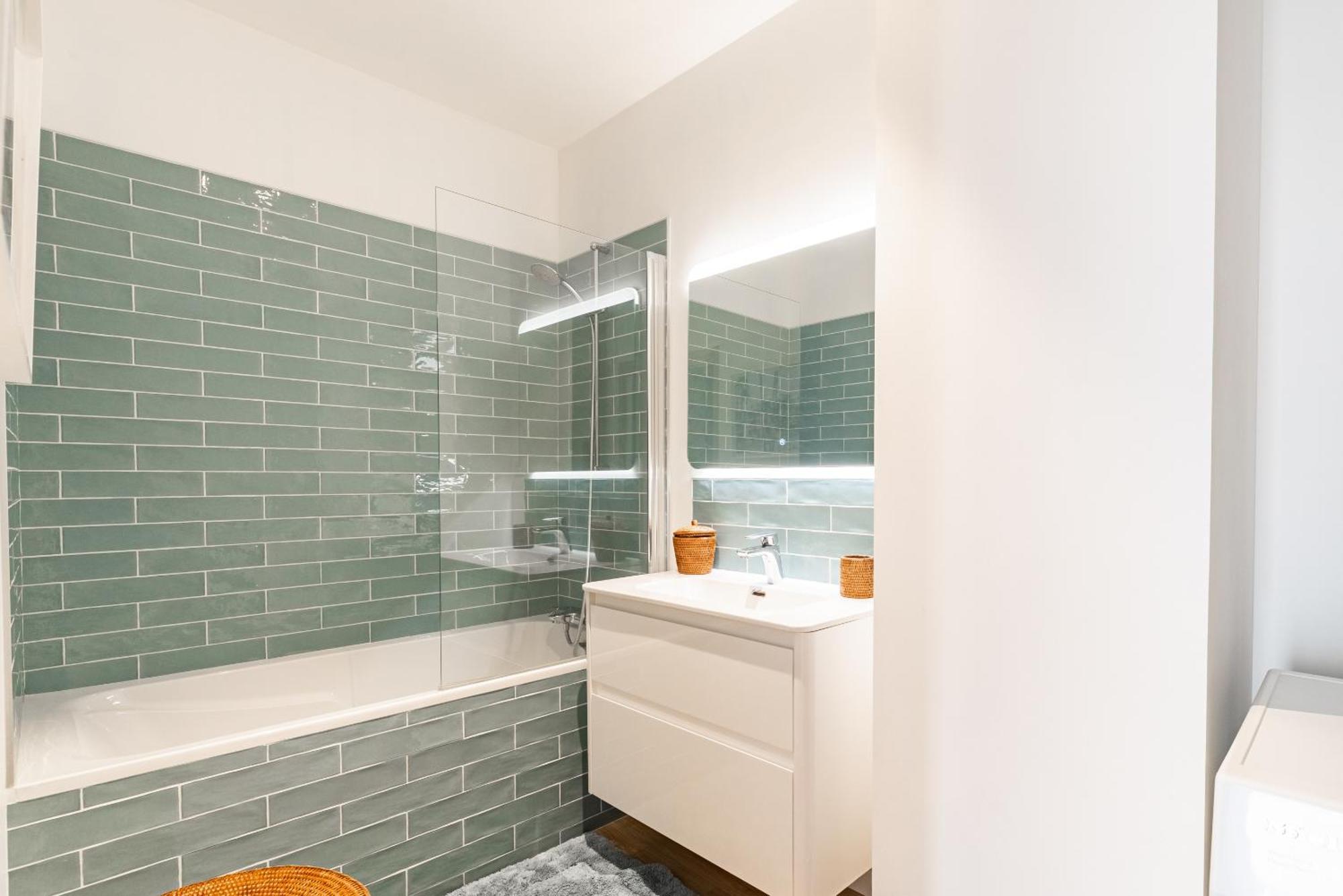 Le Boston - Hypercentre - 150 M 2- 7 Guest Apartment Dijon Bagian luar foto